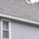密歇根州用软洗法清洗屋顶